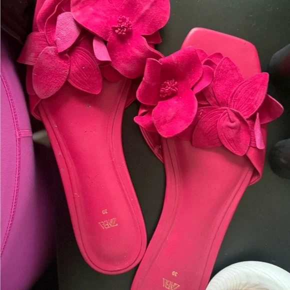 Zara Shoes Zara Pink Floral Embellished Sandals Poshmark - Main Image